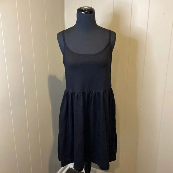 GAP Dresses & Skirts - GAP Maternity Small Spaghetti Strap Midi Dress Stretch